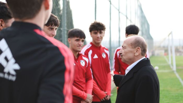 Gaziantep FK'da Memik Yılmaz alt yapıya moral verdi